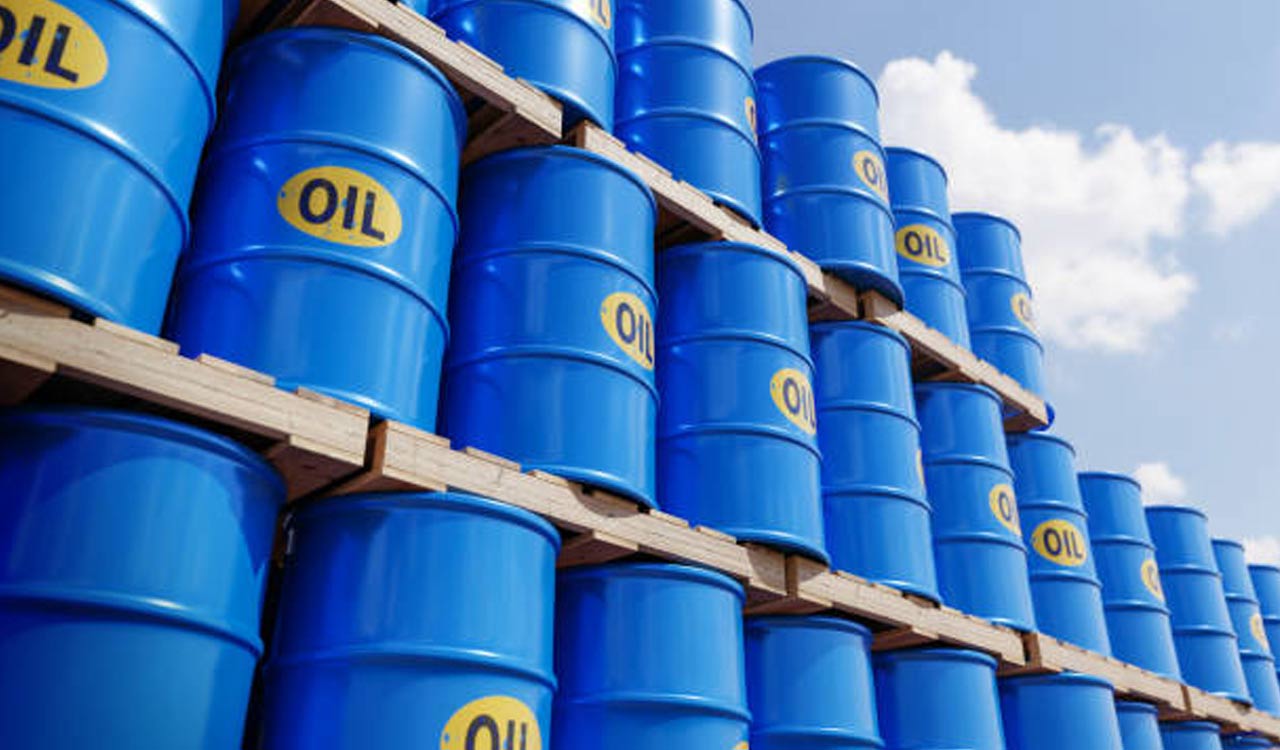 Crude oil prices dip below $90 mark after reports of IEA considering reserve release