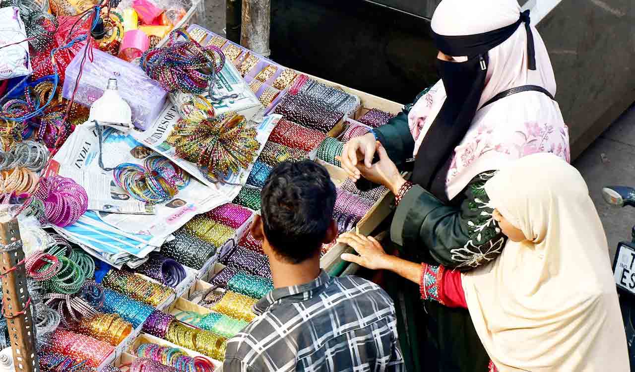 Hyderabad markets buzz with Eid al-Fitr shopping rush