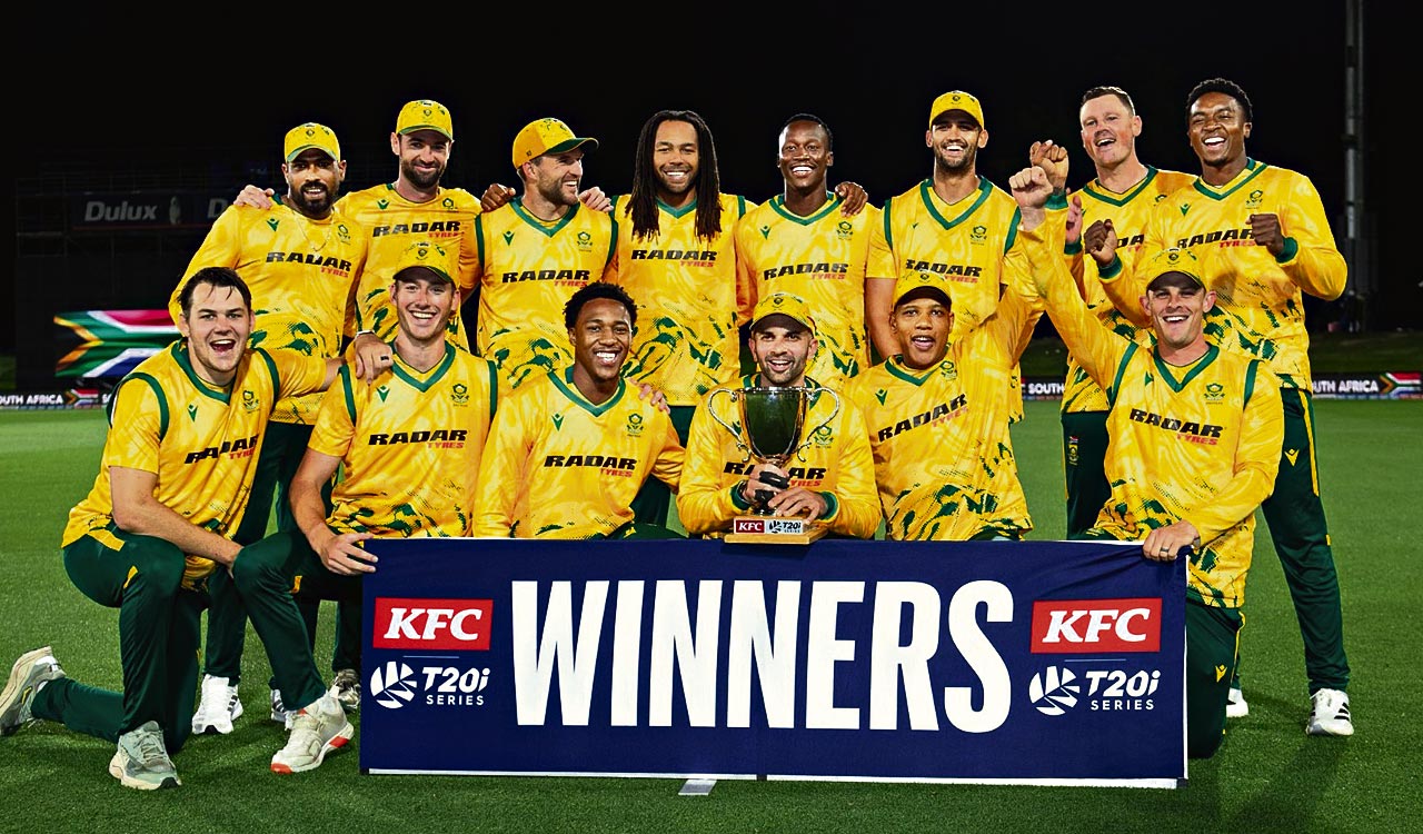 Esterhuizen powers South Africa to series win over New Zealand