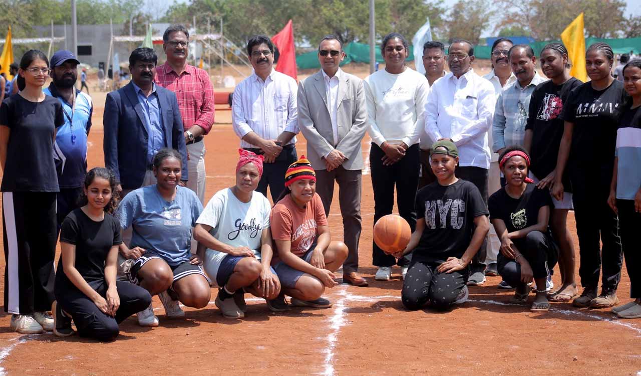 SR University celebrates 24th Annual Sports Day with international athlete Nandini Agasara