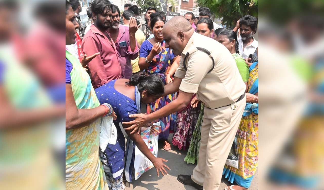 Police stop BRS leaders from serving food to Velugumatla displaced families in Khammam