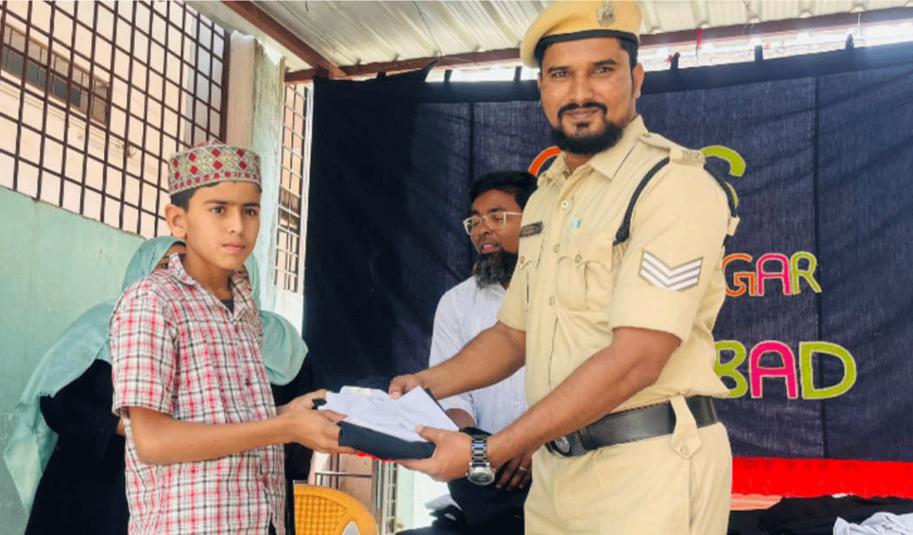 Ramzan gesture: Hyderabad cop gifts clothes to government school students