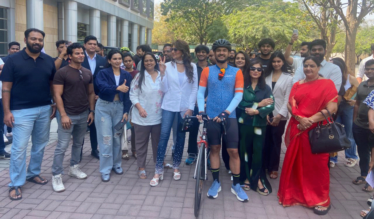 Cyclist Kanthi Dutt begins 800-km Hyderabad to Mumbai expedition to promote fitness