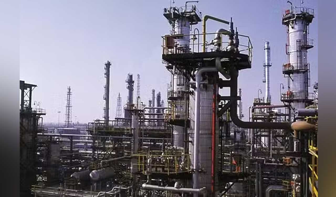 Govt orders refiners to maximise LPG output as Middle East conflict widens