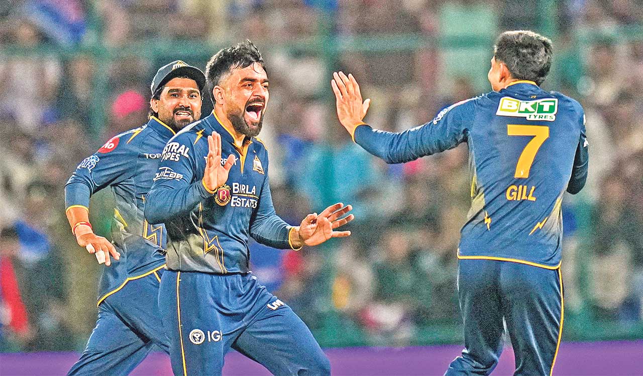 Gujarat Titans hold nerve to clinch thriller against Delhi Capitals