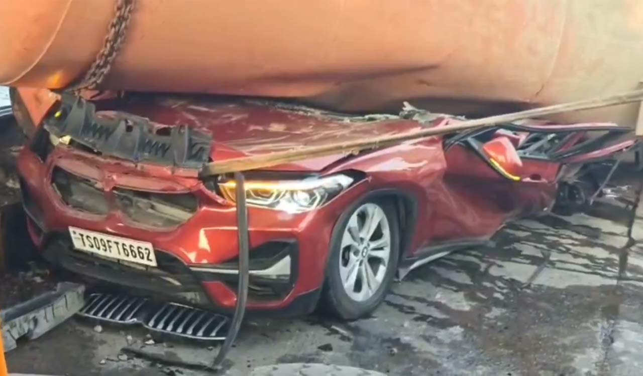 Hyderabad advocate dies in tanker crash near Keesara in AP