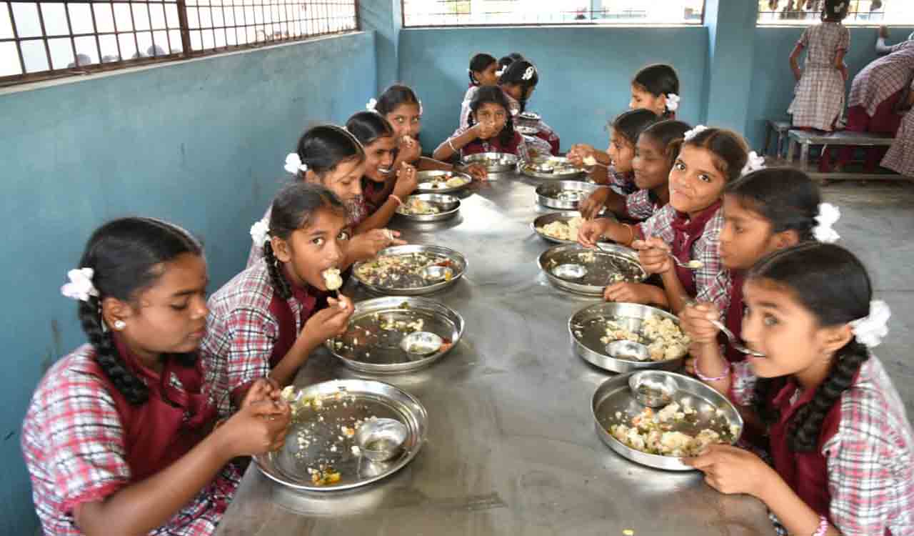 Telangana cuts breakfast portions for government school students