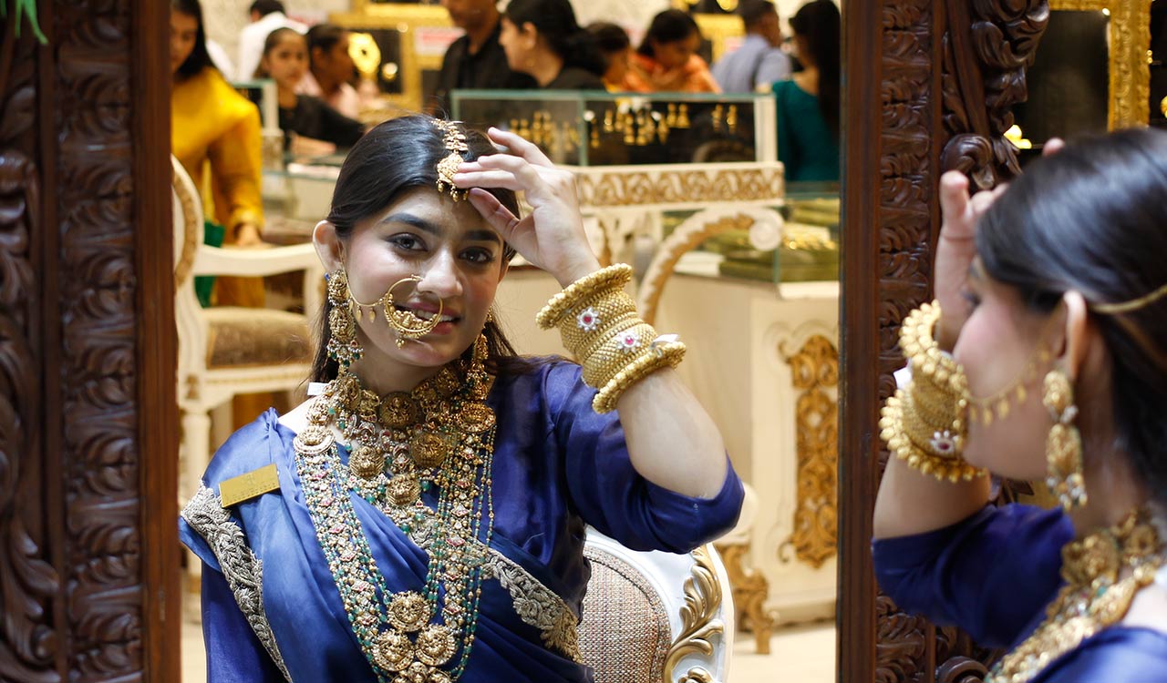 Gold, silver prices decline up to 2 pc as West Asia conflict push crude above $110