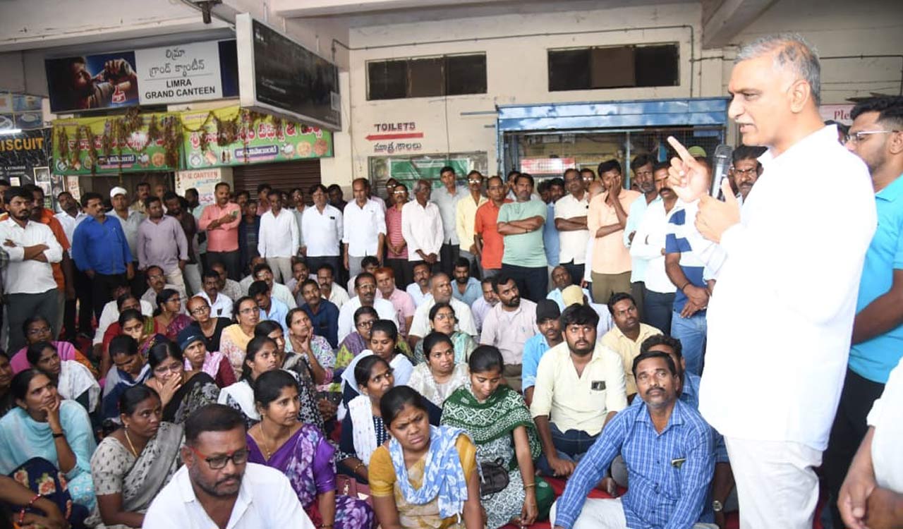 Congress failed to keep promises made to RTC employees: Harish Rao