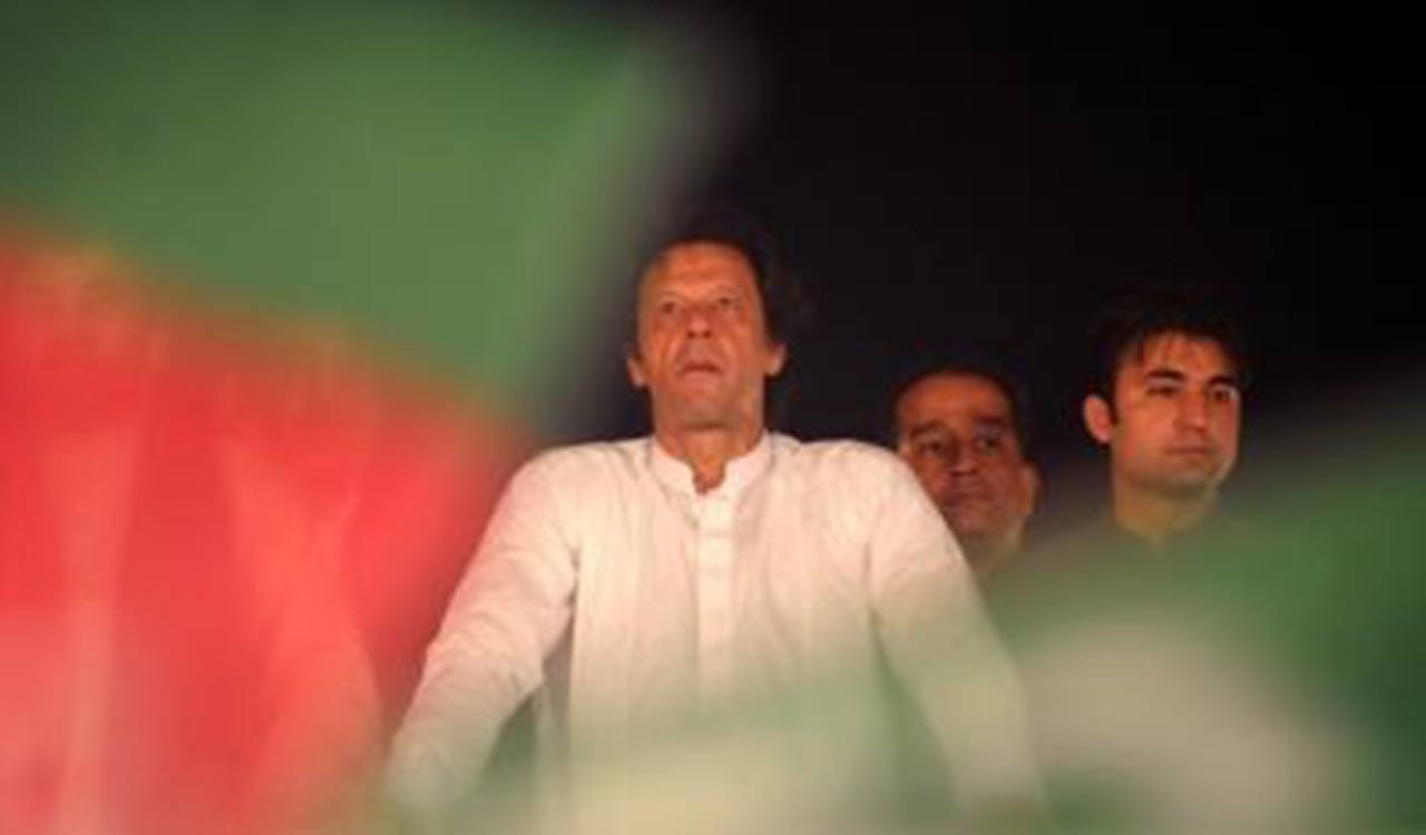 Pakistan: Anti-terrorism case registered against Imran Khan’s sisters, lawmakers