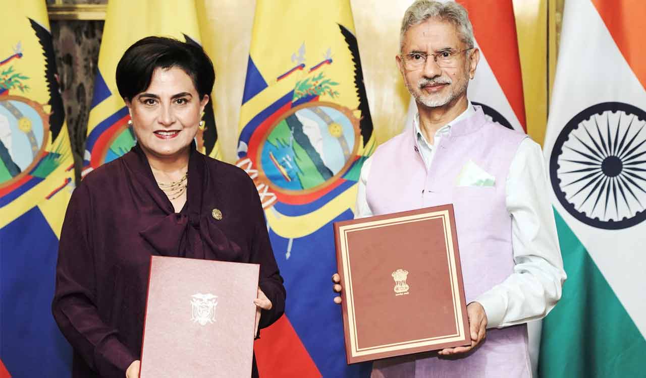EAM Jaishankar meets Ecuadorian counterpart, discusses ways to deepen ties