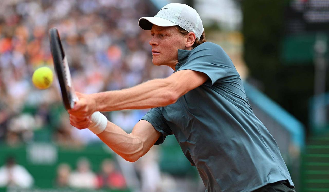 Jannik Sinner beats Tomas Machac to reach Monte Carlo quarterfinals