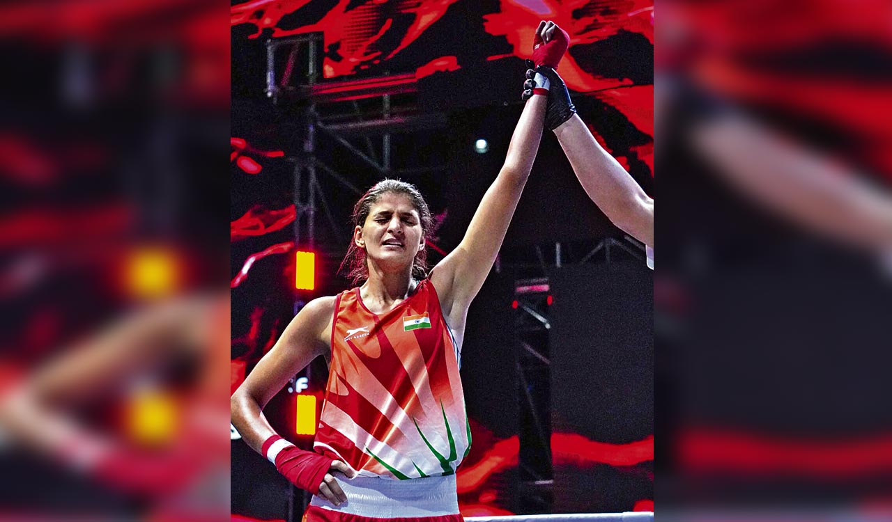 Six women and two men from India storm into Asian Boxing finals