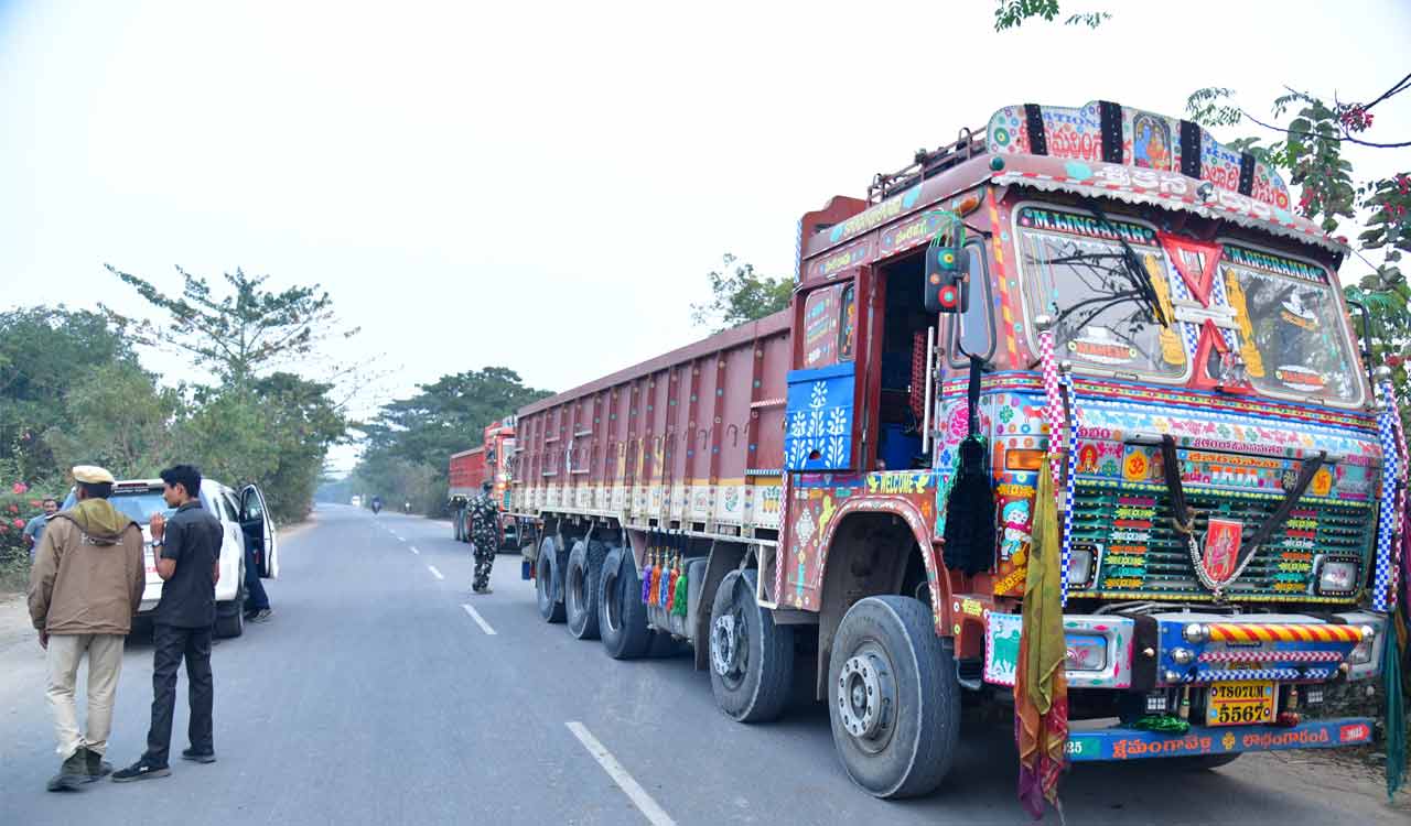 Karimnagar police book 422 persons in crackdown on illegal sand mining