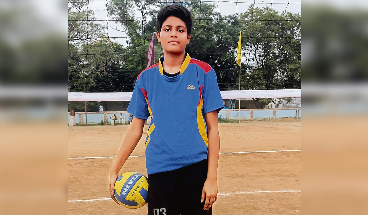Telangana girl Koppera Sindu selected for ISF volleyball championship trials