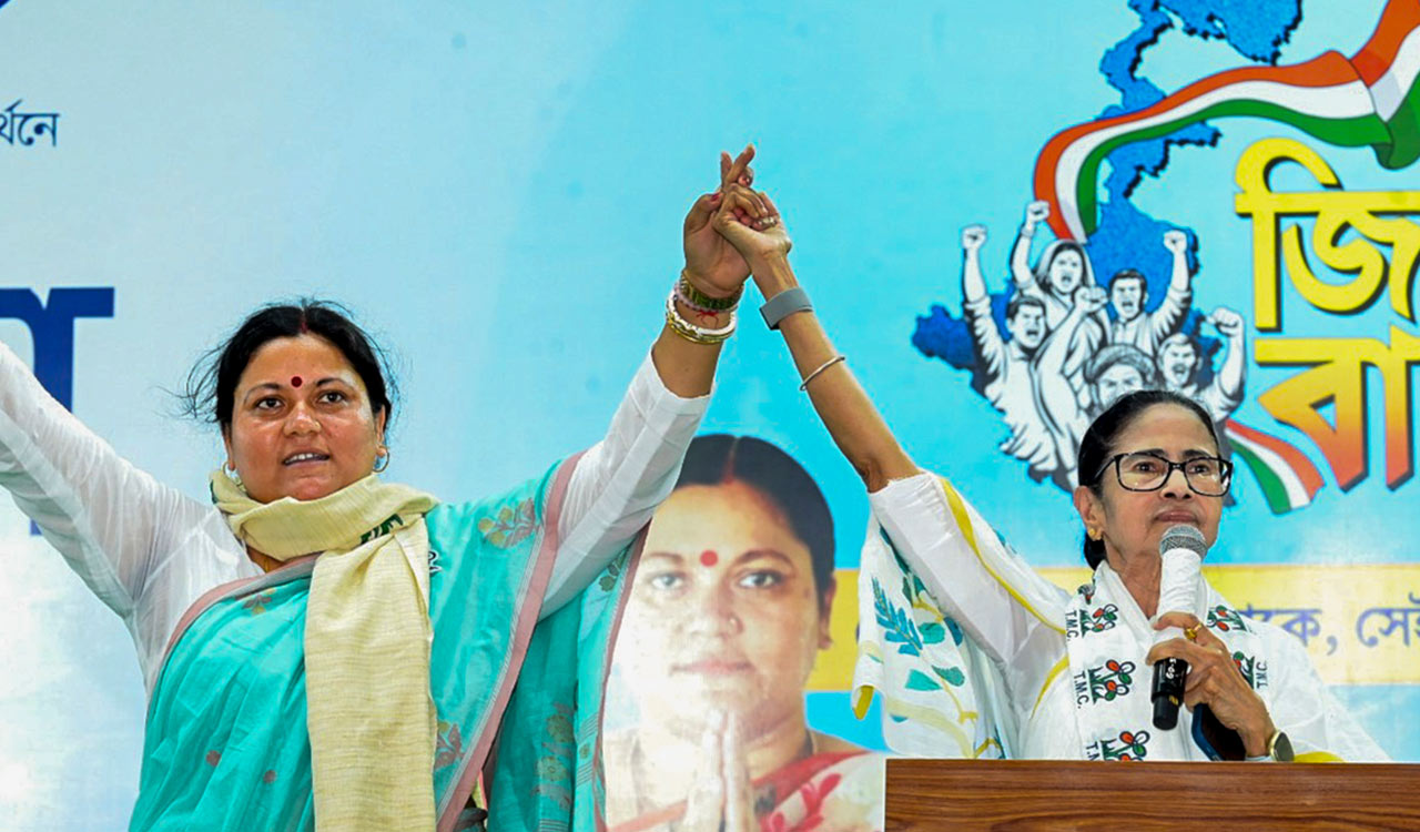 Mamata Banerjee vows to oust BJP from Bengal and Delhi