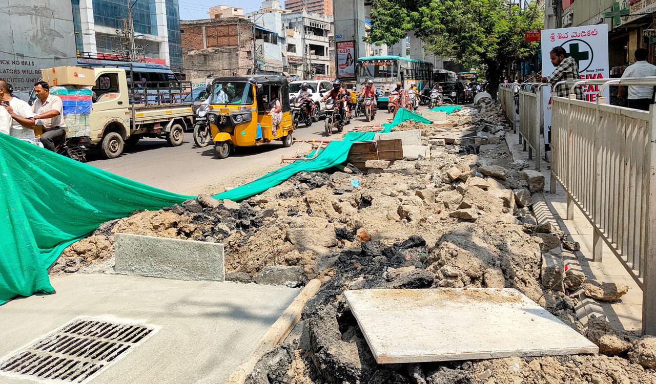 Traffic chaos near NIMS as drainage works block key stretch