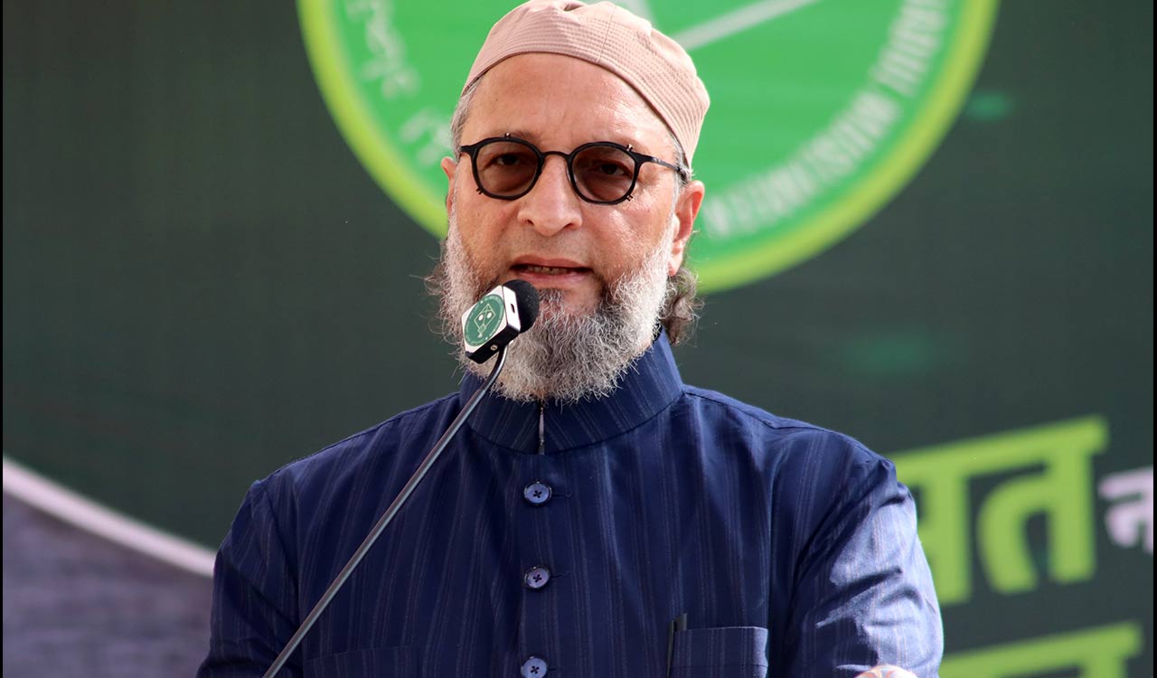 Owaisi criticises Haj airfare hike, seeks withdrawal of circular and refund for pilgrims