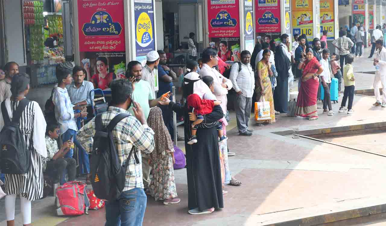 Talks stretch late as TGSRTC employees, government discuss key demands