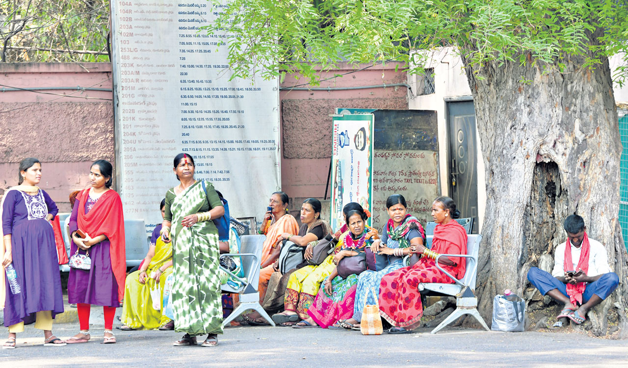 RTC strike cripples Telangana, commuters continue to bear the brunt on third day