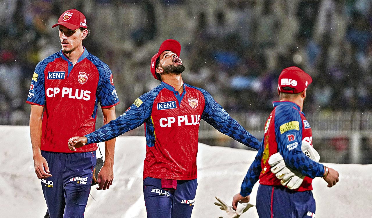 Rain halts Knight Riders vs Punjab Kings match in Kolkata