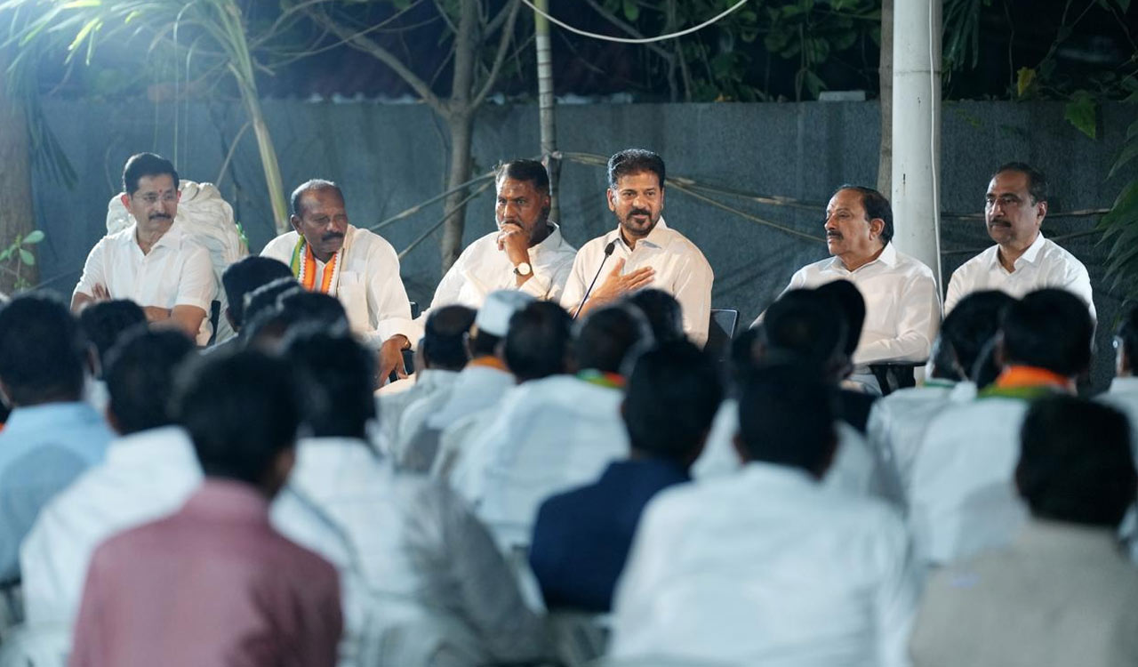 Revanth Reddy meets Jagtial leaders, slams Jeevan Reddy’s exit
