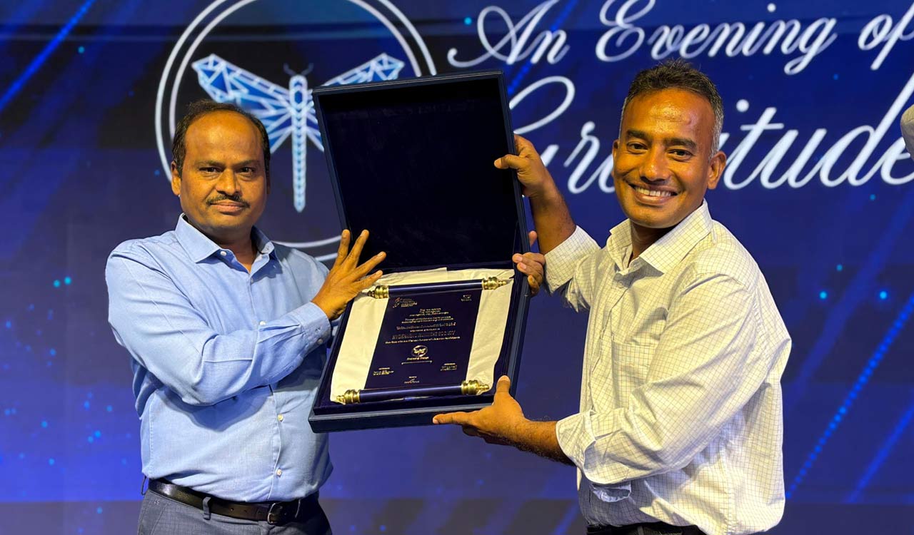 Hyderabad Runners Society honoured for top participation at Mumbai Marathon