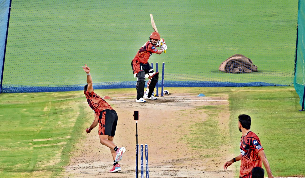 Sunrisers Hyderabad look to use home advantage against inconsistent Delhi Capitals