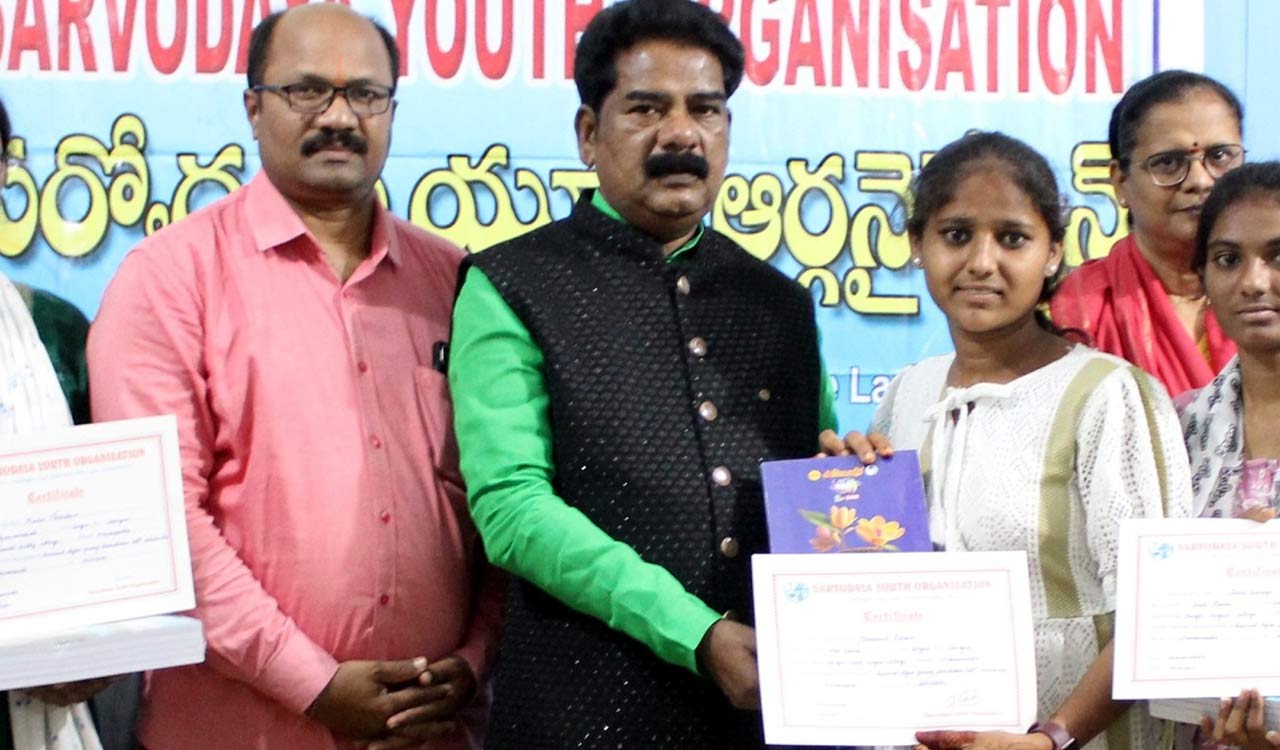 Scholarships for girls by Sarvodaya Youth Organisation in Hanamkonda