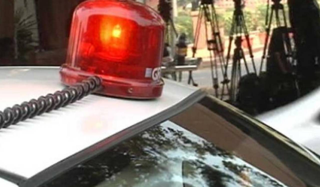 Siren, VIP sticker misuse lands four in trouble in Goshamahal