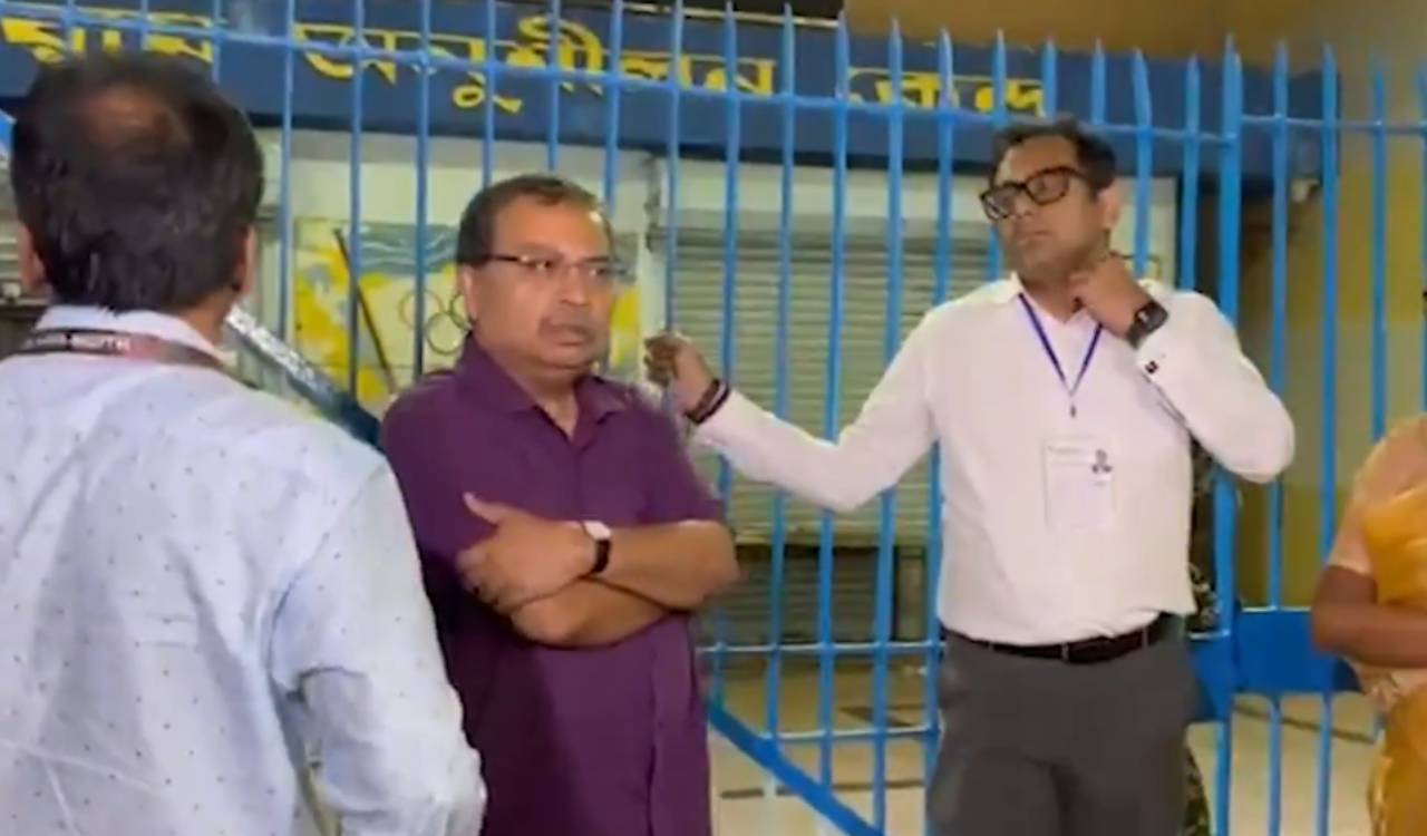 TMC candidates protest at Kolkata’s EVM strongroom, allege irregularities