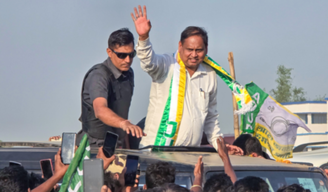 Bengal polls: Humayun Kabir moves Calcutta HC over Trinamool video​