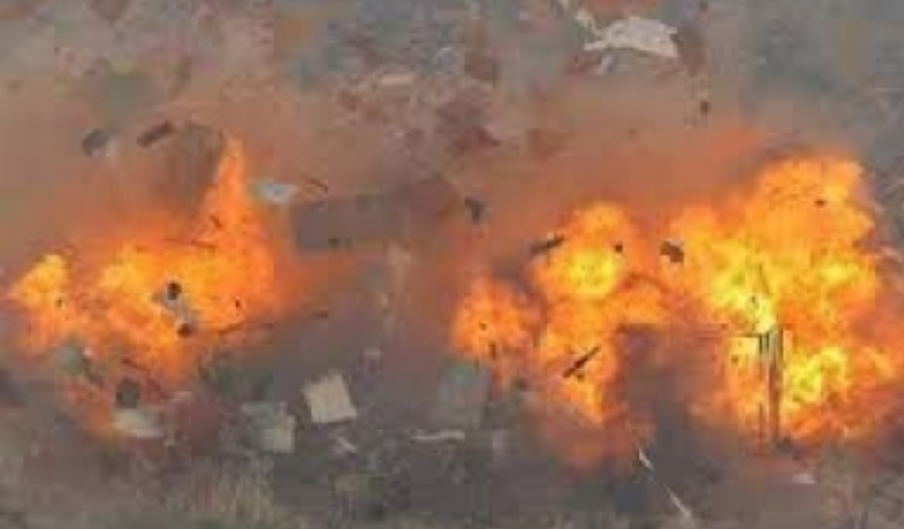 18 killed in massive explosion at firecracker factory in TN