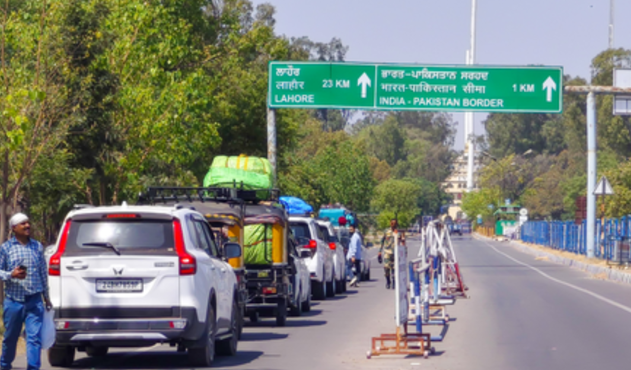 Pakistan denies visas to 92 Indian devotees: Report