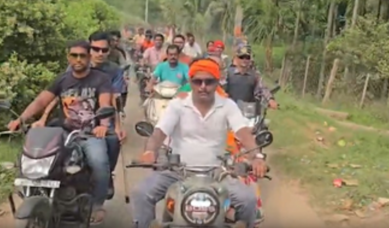 Bengal polls: ECI restricts bike riding, pillion use