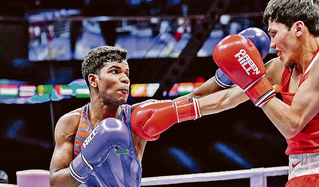 India’s Vishvanath stuns world champion, advances to Asian Boxing semifinals