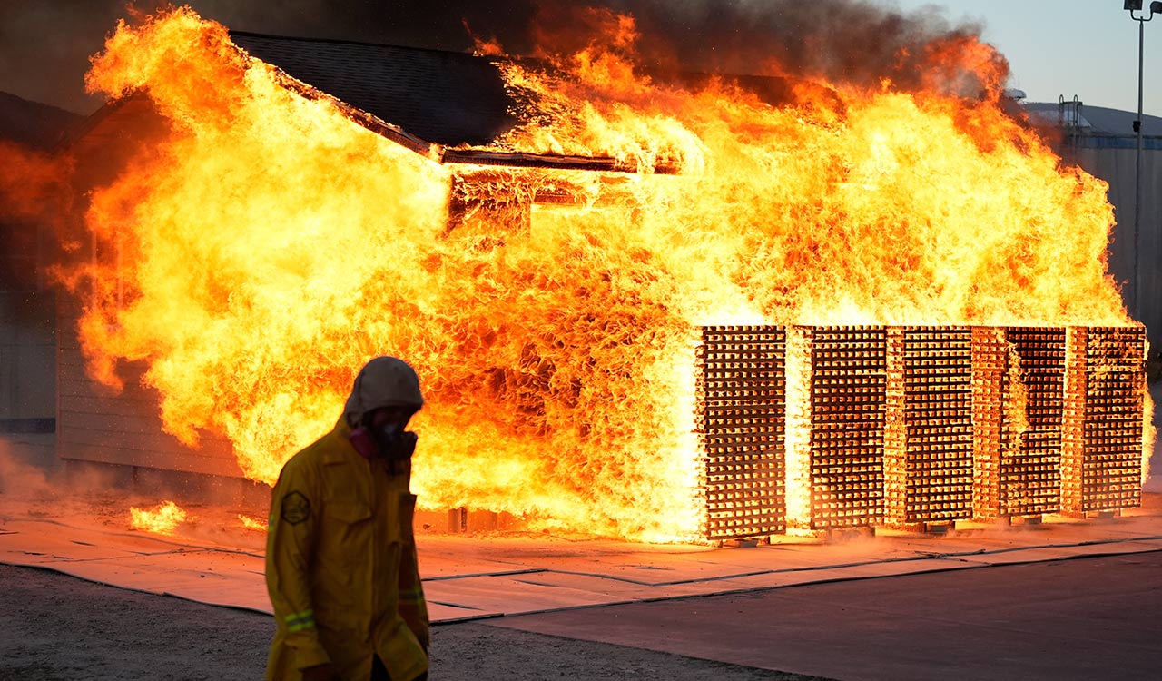 Georgia blaze shows how climate change has led to more wildfires in East