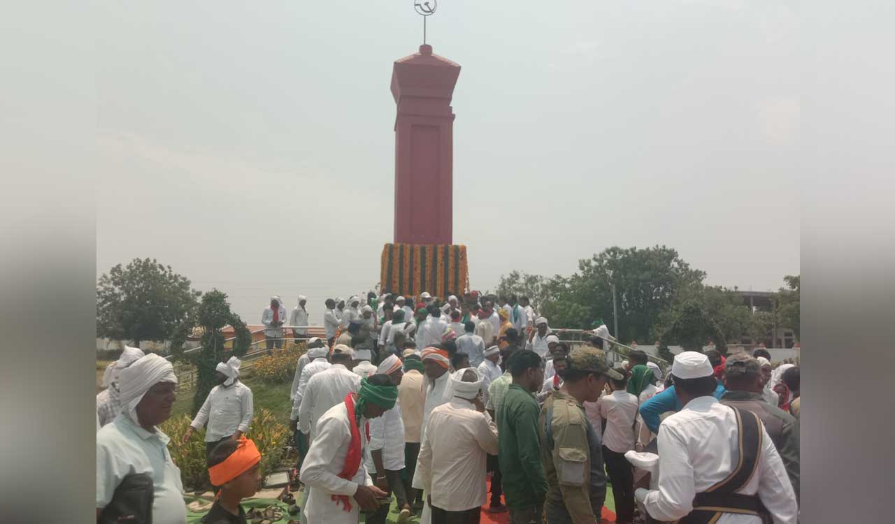 Adilabad: Rich tributes offered to martyrs of Indervelli firing incident