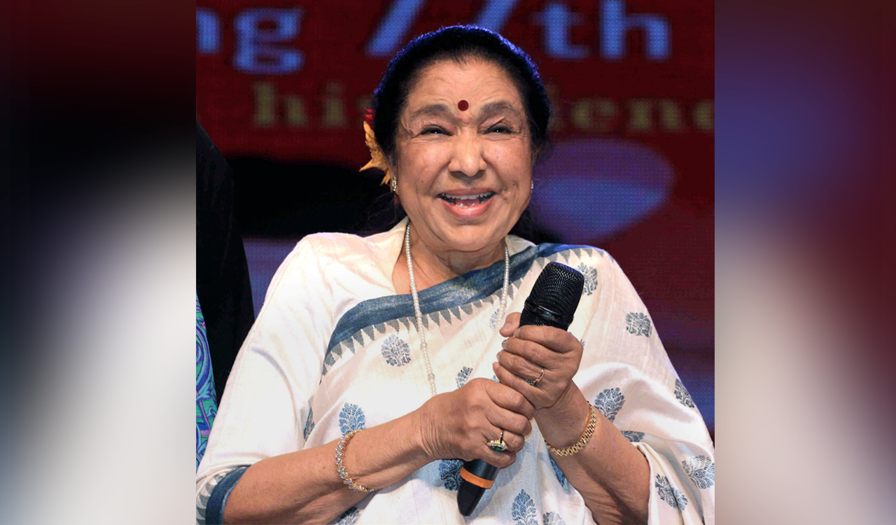 Pakistani artistes pay tribute to Asha Bhosle, call her voice a gift to the world