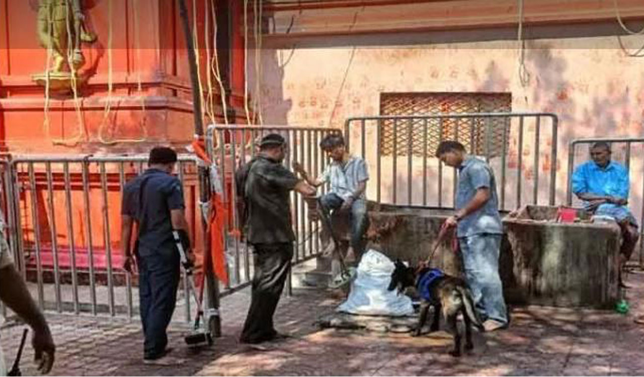 Hanuman deeksha devotees thronged Kondagattu shrine