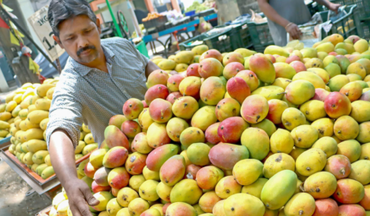 Hyderabad police warn citizens against chemically ripened mangoes