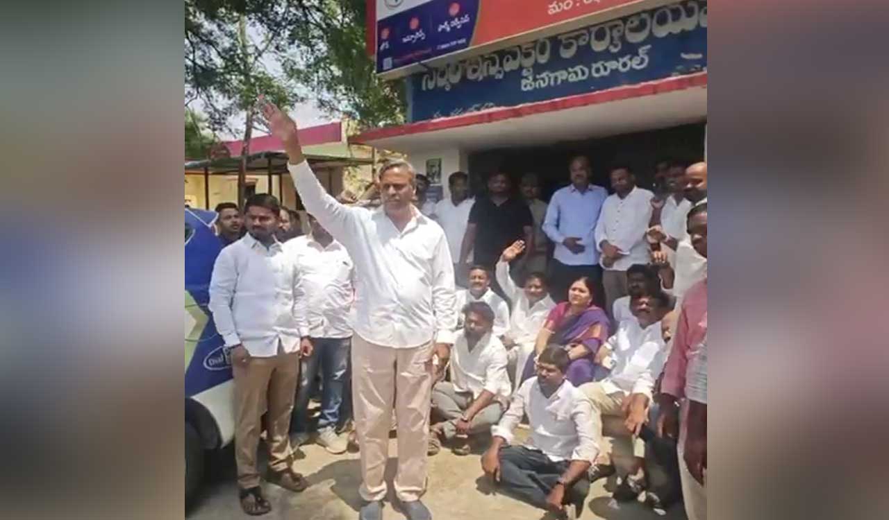 BRS leaders obstructed from attending funeral of RTC driver