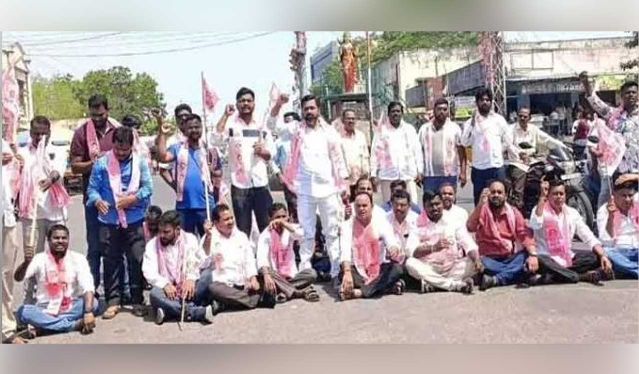 BRS staged protests in protest against BJP’s attack on MLA, camp office