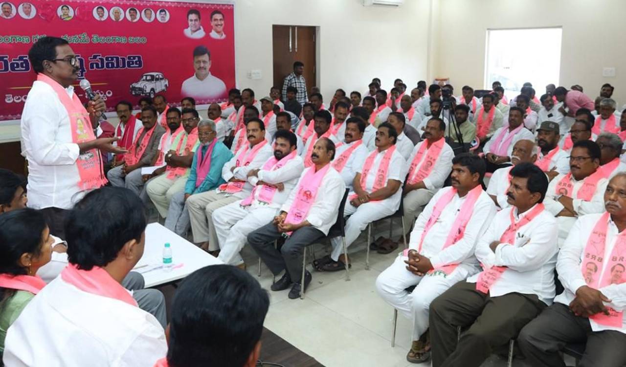 BRS names constituency in-charges for digital membership drive in Khammam, Warangal
