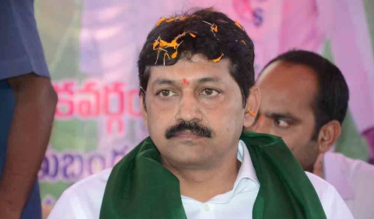 BRS MLC decides to boycott meeting on revenue and housing departments, citing delay in processing earlier appeals