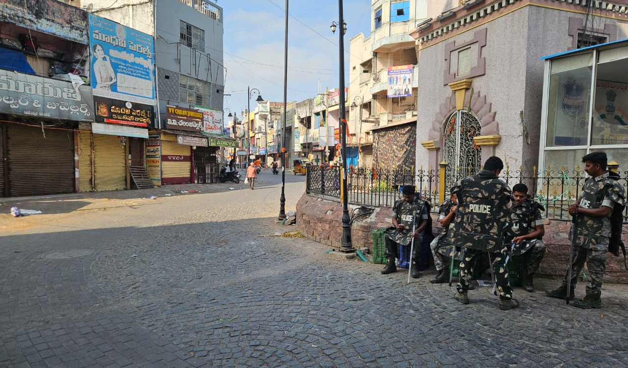 BRS leaders under house arrest as Karimnagar observes complete bandh