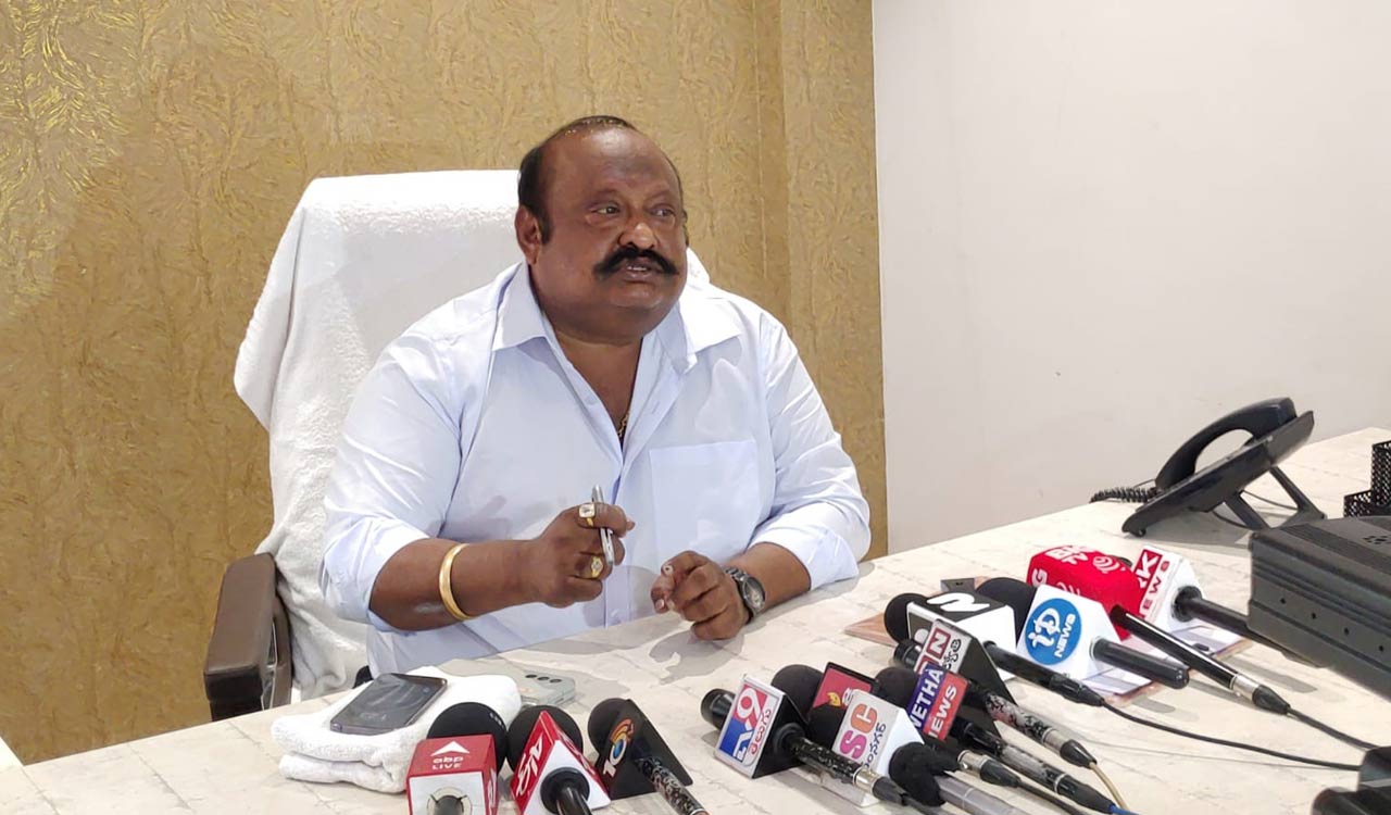 BRS warns of a dharna at collector, add collector offices with soaked paddy