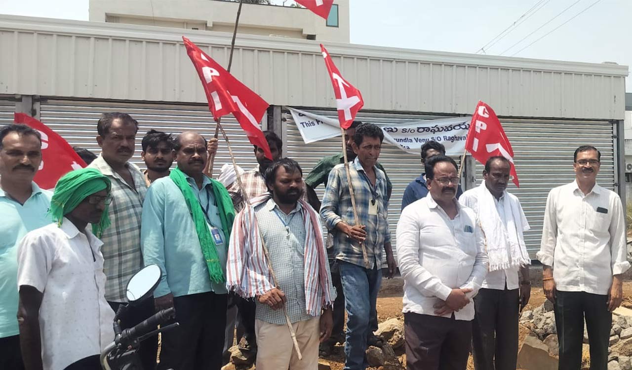 CPI accuses Congress leaders of backing NSP land encroachments in Khammam