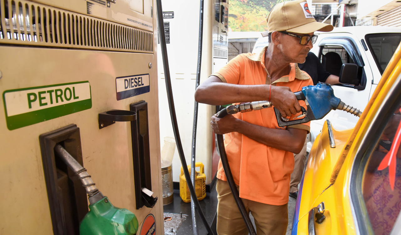 Centre revises export tax on fuel, imposes Rs 3/litre SAED on petrol exports
