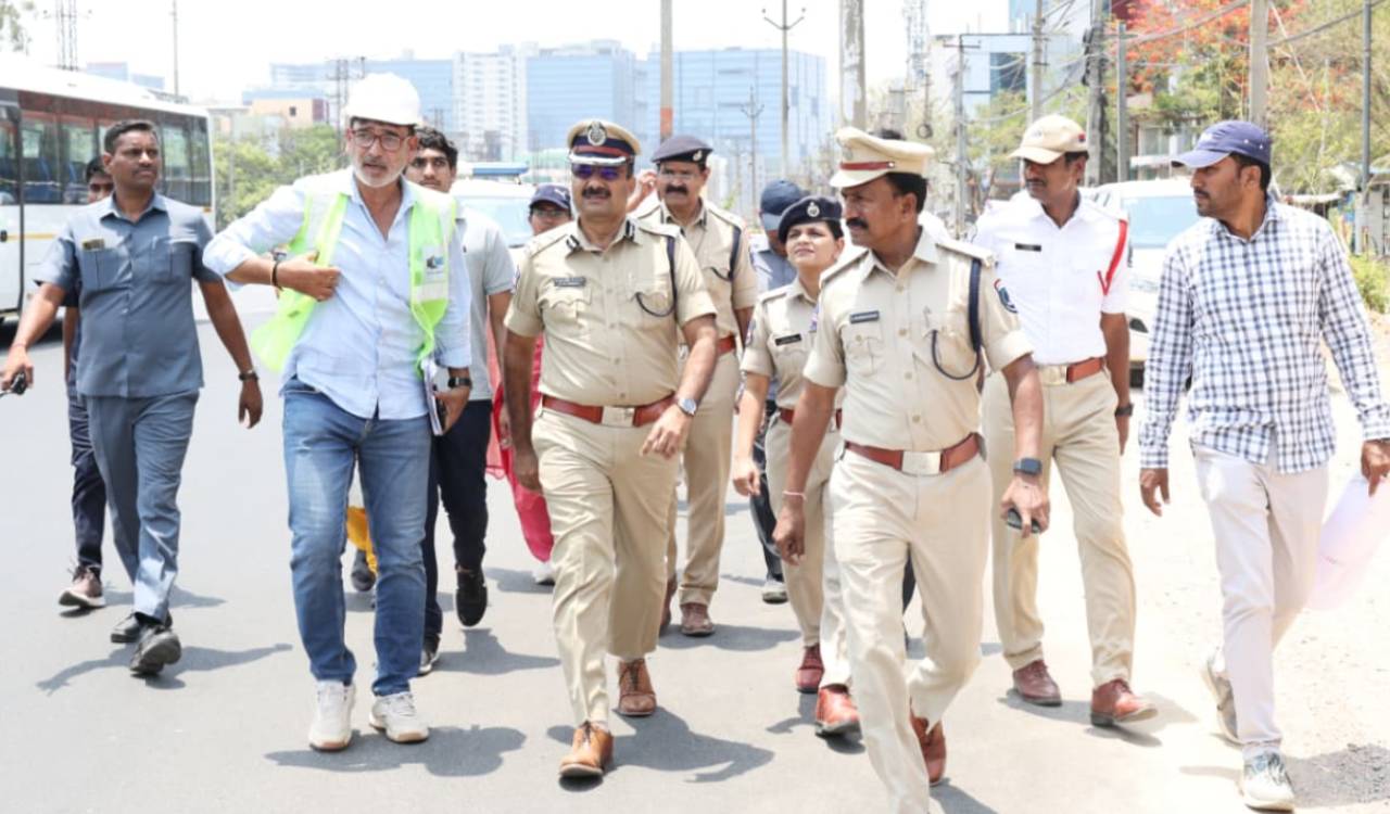 Cyberabad Commissioner inspects IIIT Junction flyover works